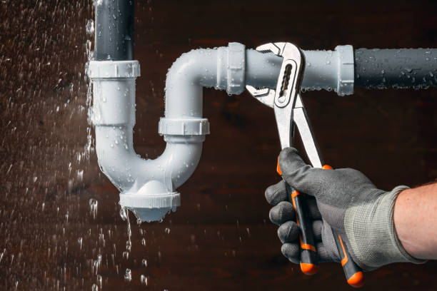 Professional Leak Detection technician working in Glendora, NJ